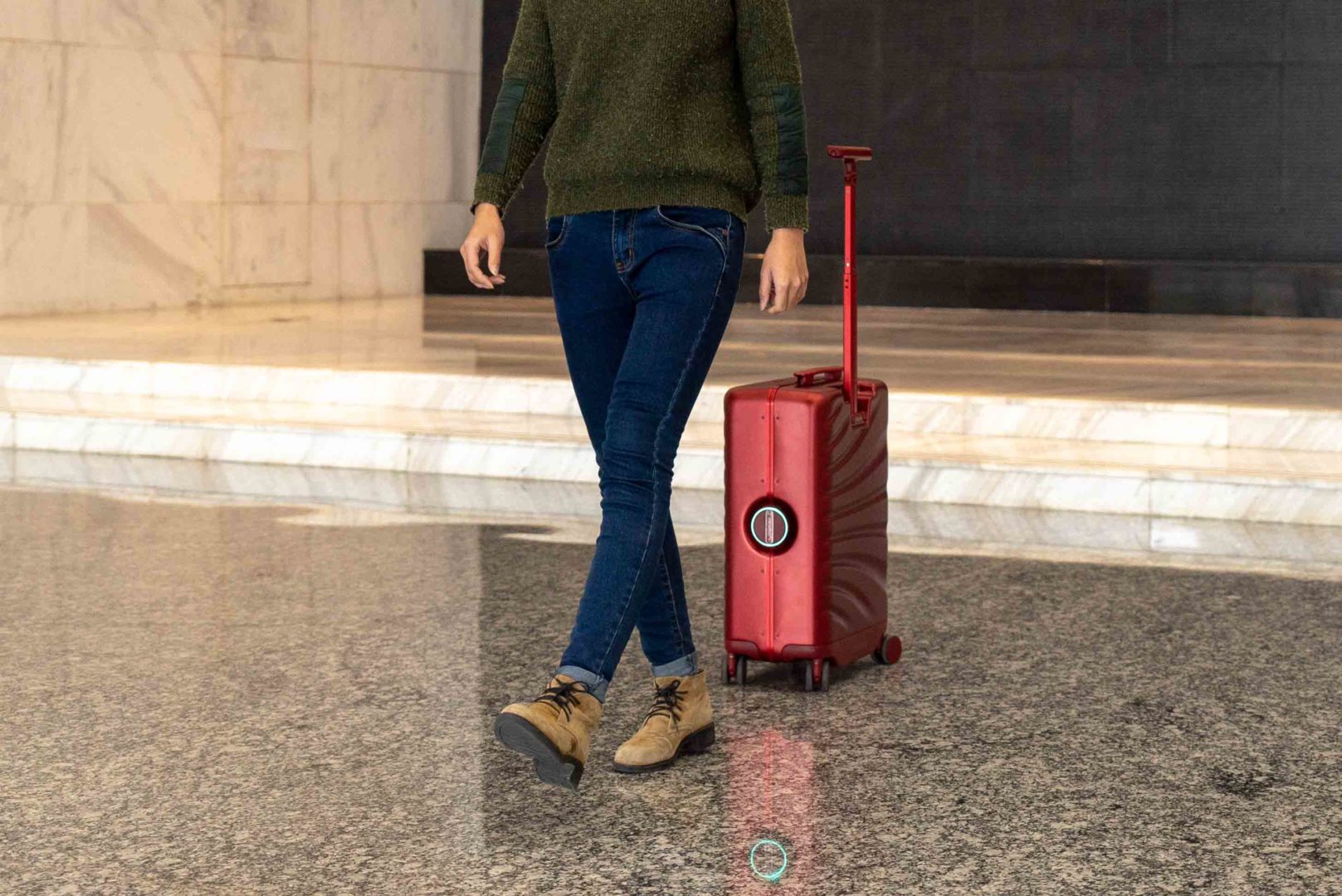 smart suitcase follows you